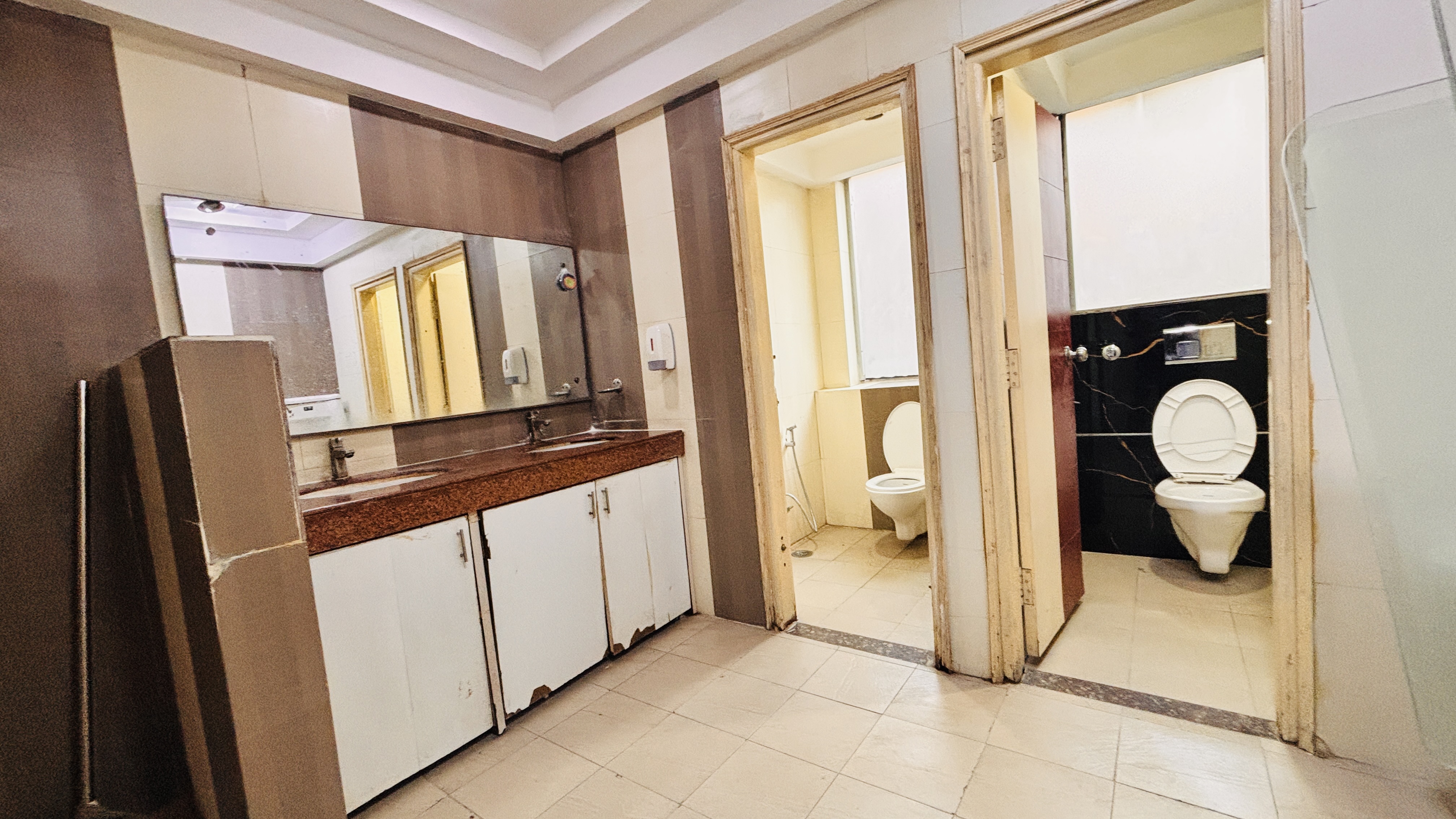 Fostiima Business School New Delhi Campus Washroom Area media (8) by 1770044577_Washroom.jpg