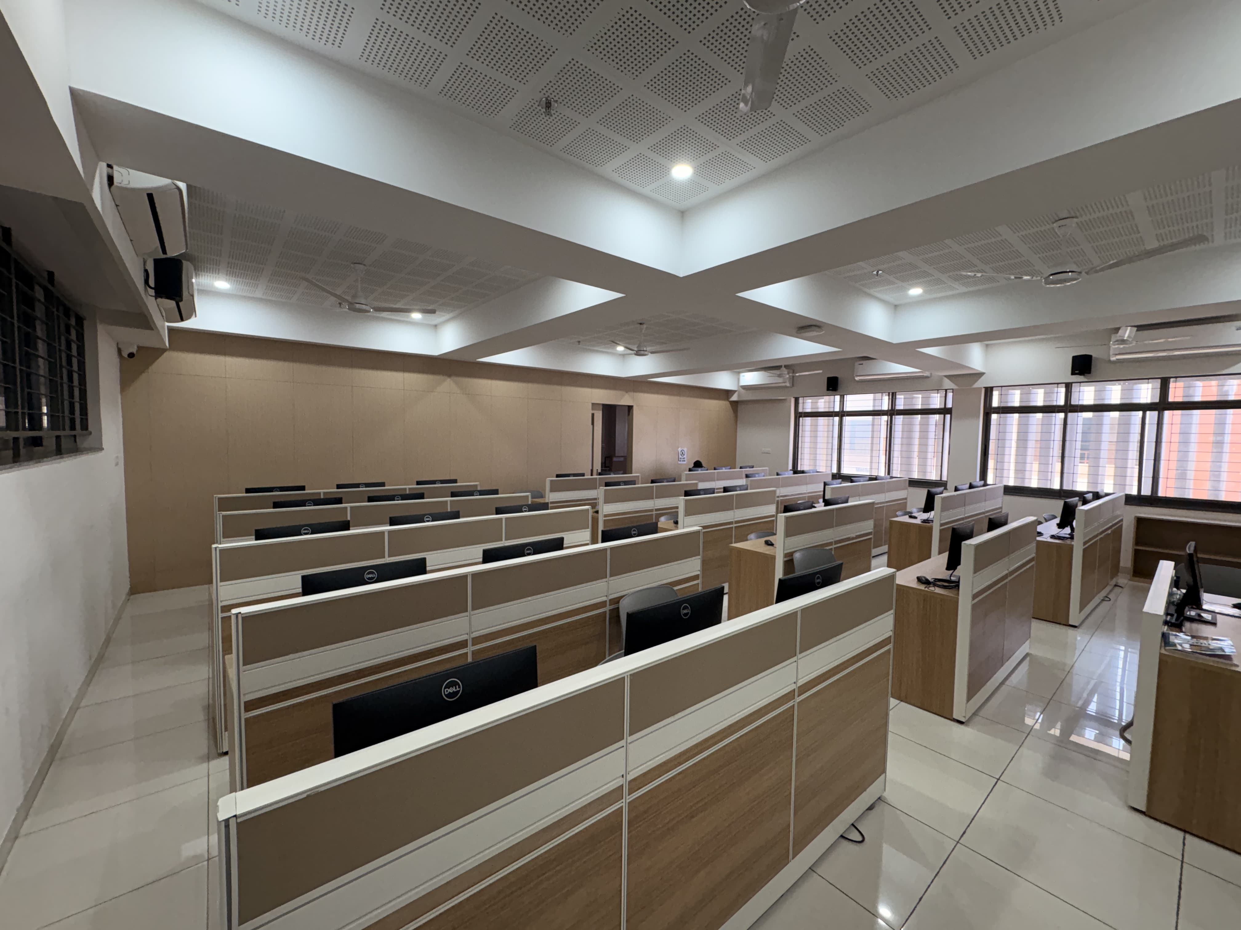 Ramdeobaba University Campus Labs media (7) by 1770114354_LAB1.HEIC