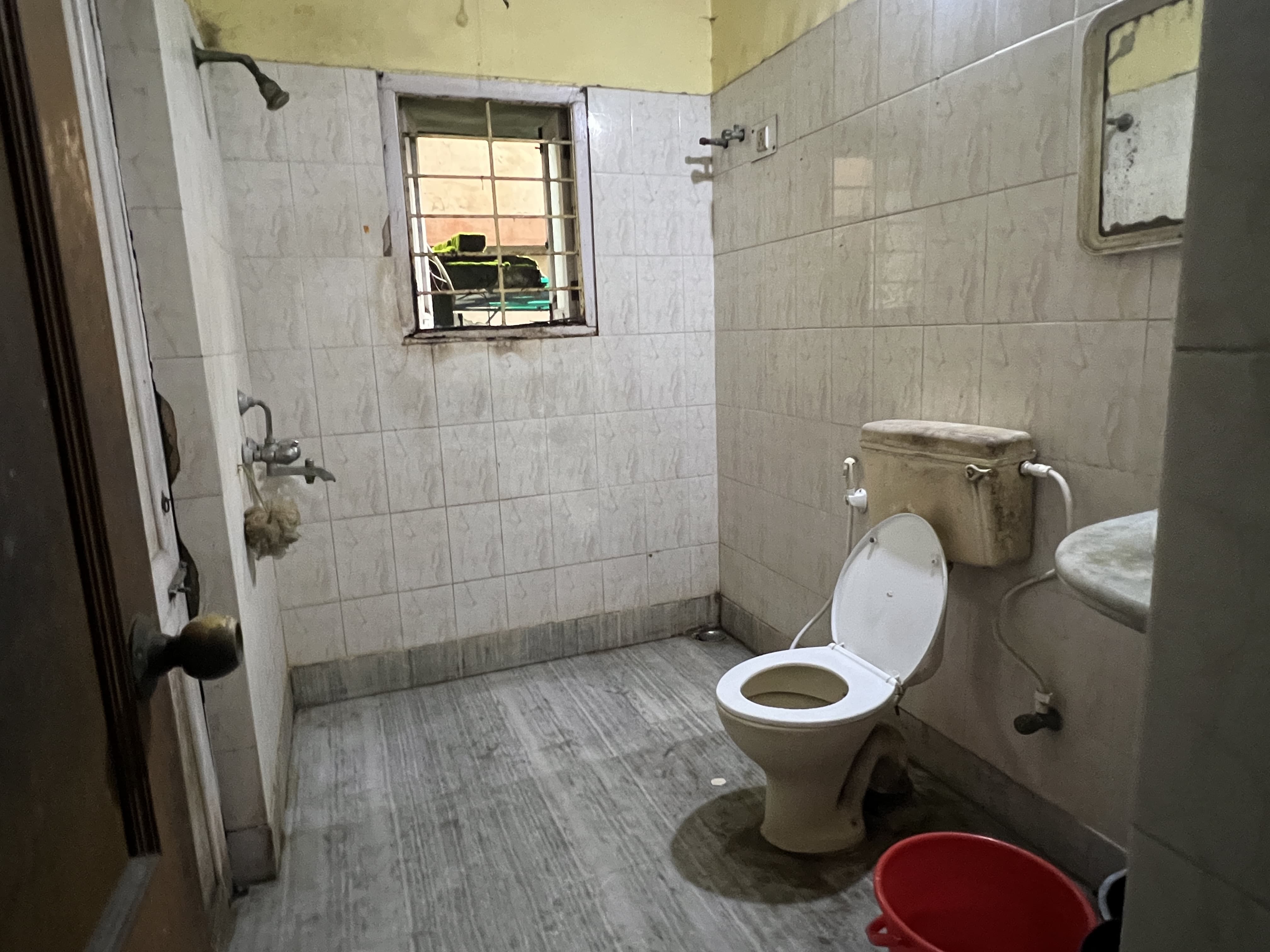 Techno India University Kolkata Hostel Washroom media (15) by 1770114407_HostelWashroom2.JPG