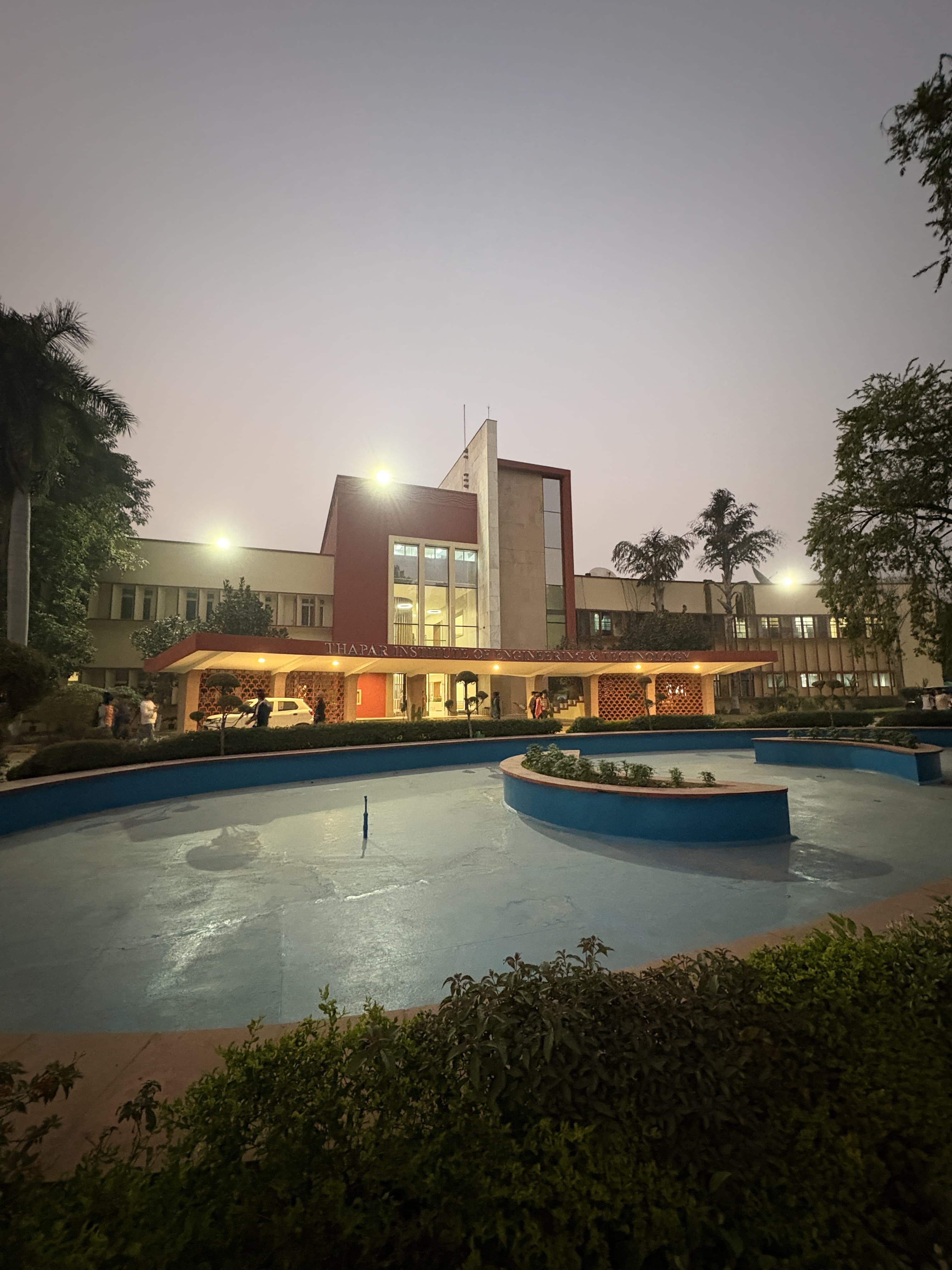 Thapar University Academic Block- Main Building media (3) by 1770114480_main_building(2)-ArtistArash.JPG