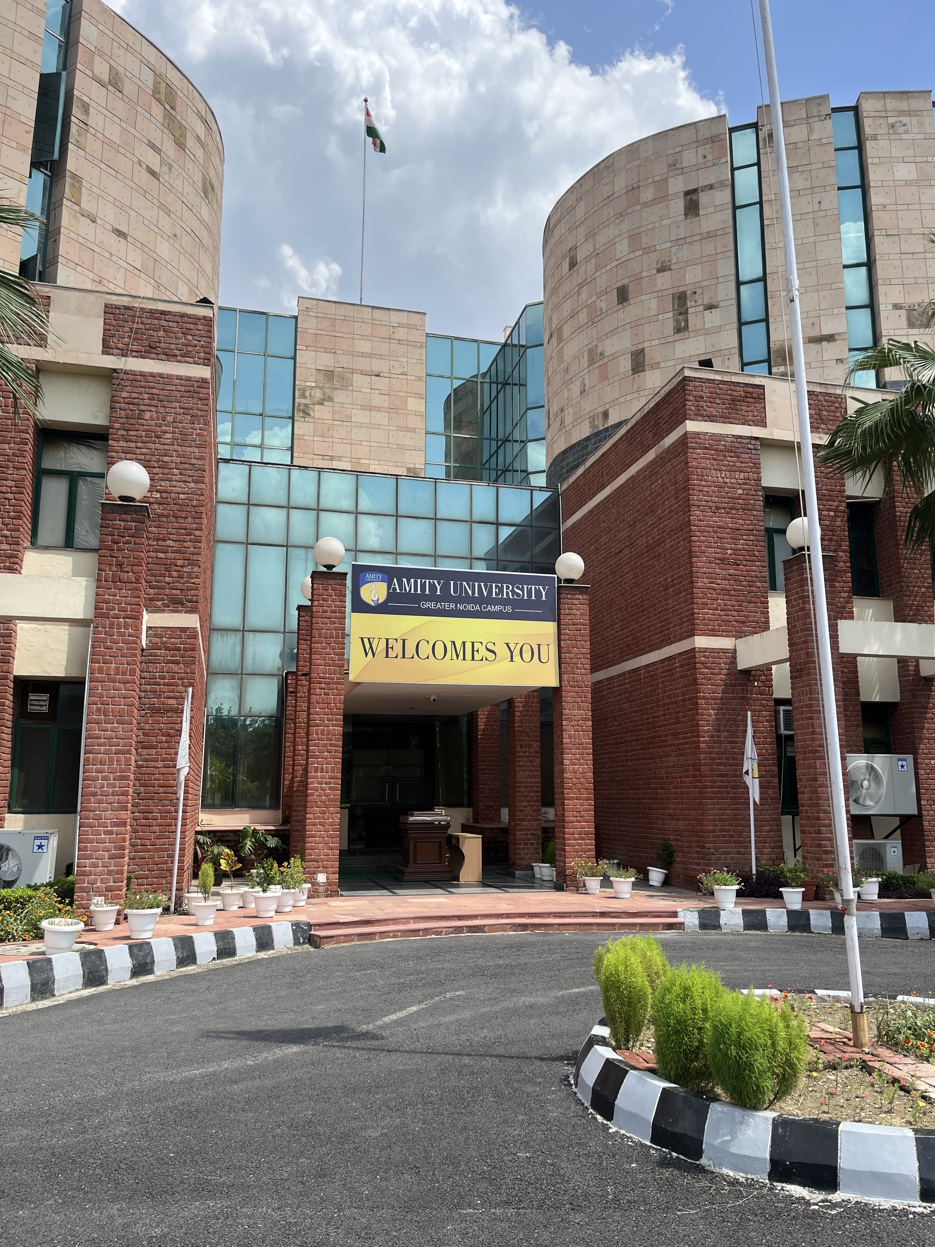 Amity University Greater Noida Academic Block- Main Building media (8) by 1770114564_Academicbuilding3.JPG