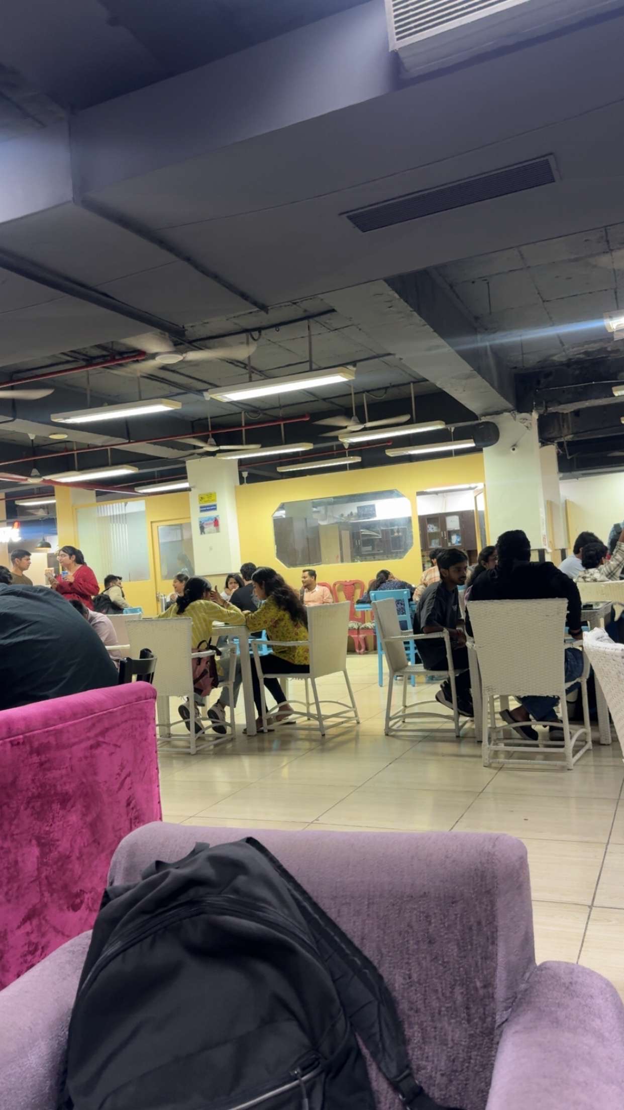 Fostiima Business School New Delhi Canteen media (4) by 1770114632_canteensitting.JPG