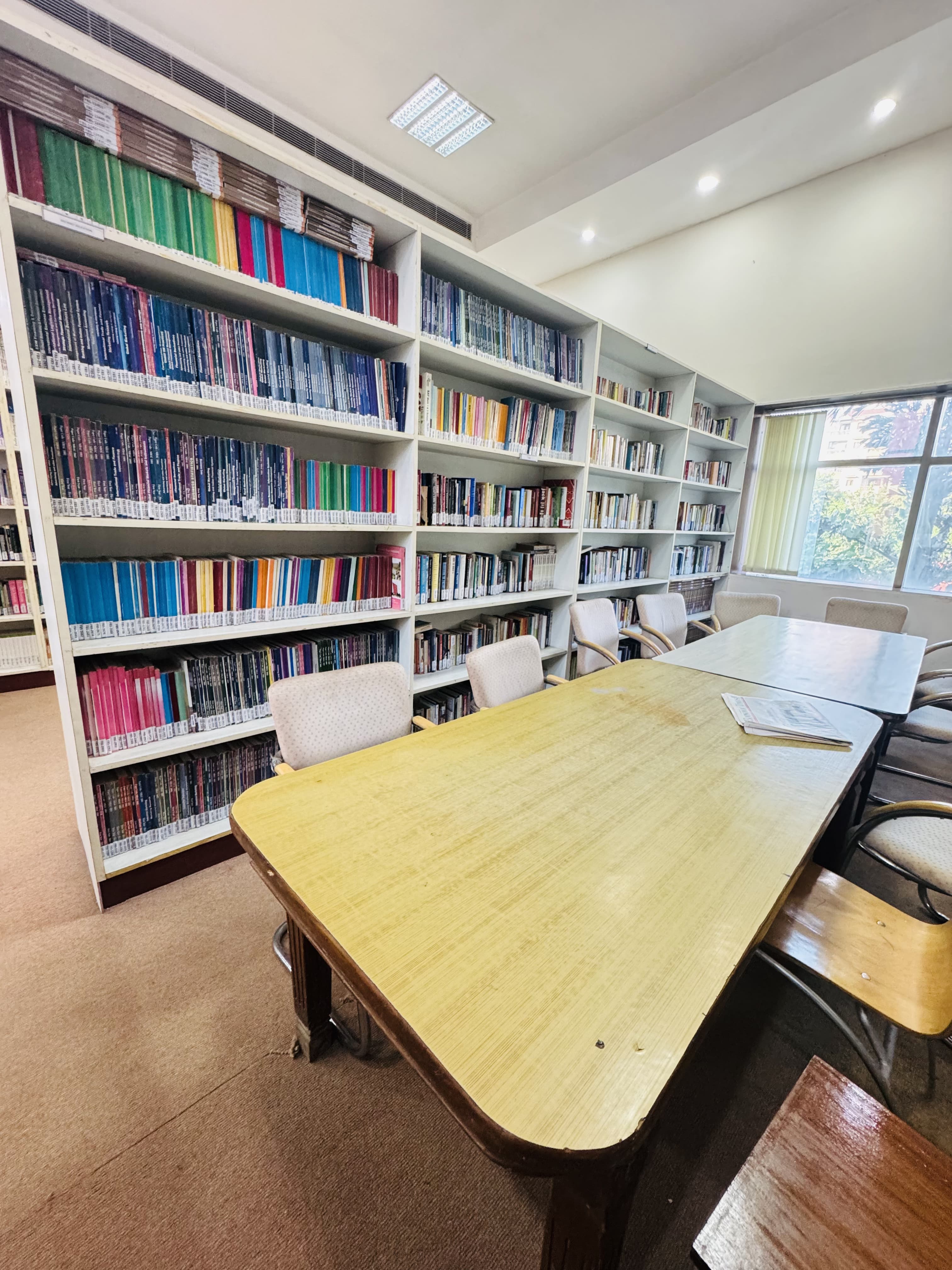 Fostiima Business School New Delhi Library media (11) by 1770114633_library2.HEIC