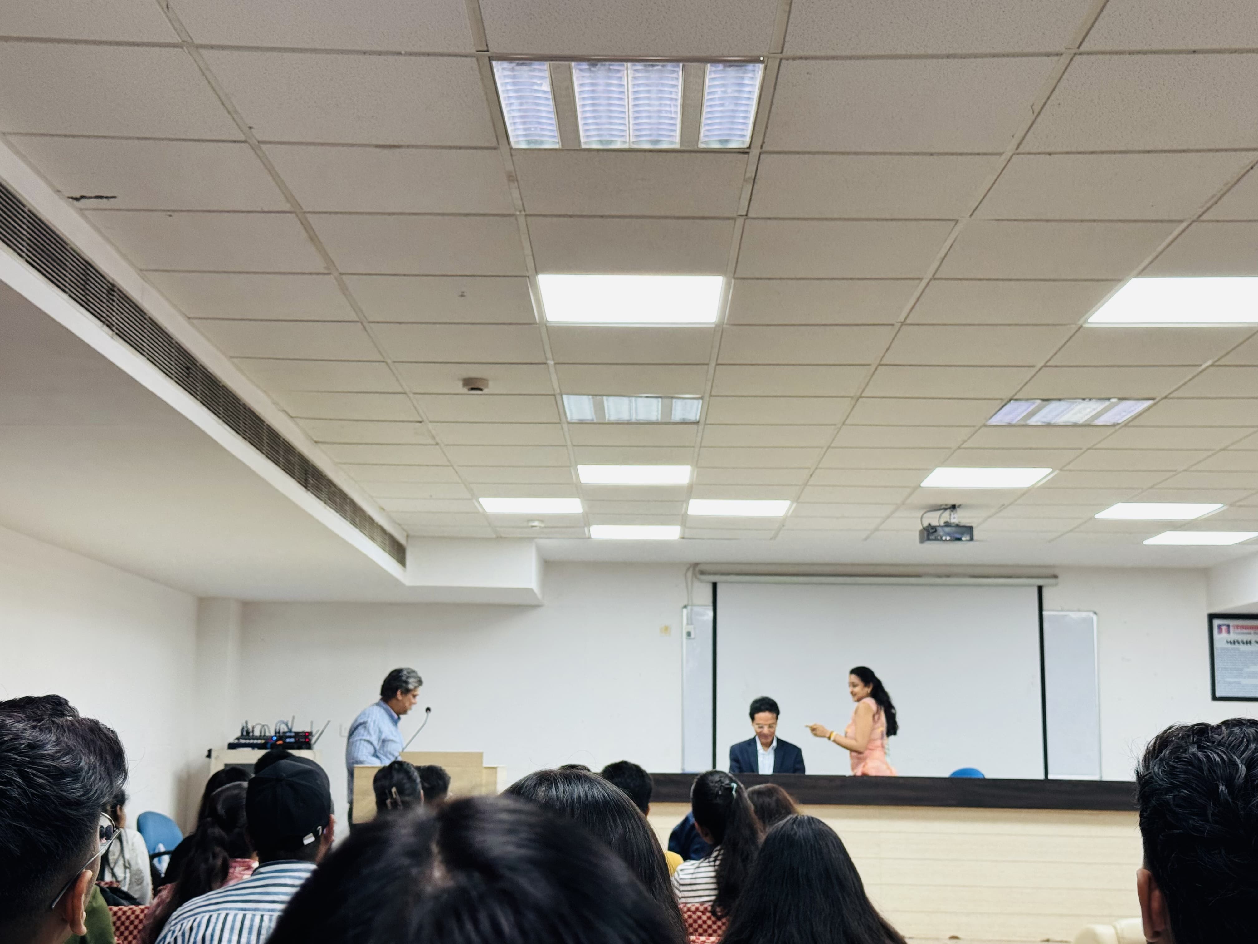 Fostiima Business School New Delhi Others media (4) by 1770114634_conferenceroom.HEIC