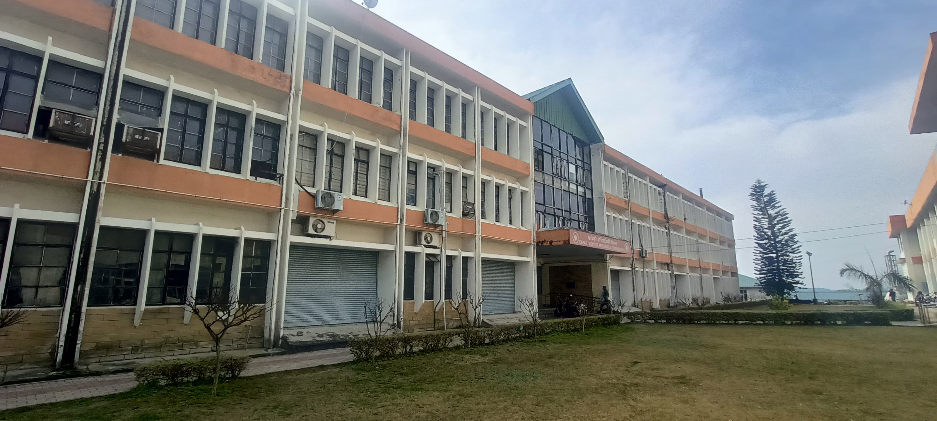 NIT Hamirpur Academic Block/ Main Building media (10) by 1770629240_IMG20260209110137.jpg.jpeg