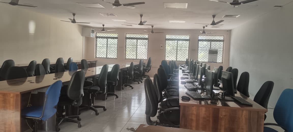 SIMATS Chennai Campus Labs media (6) by 1770630453_WhatsAppImage2026-02-09at3.15.45PM.jpeg