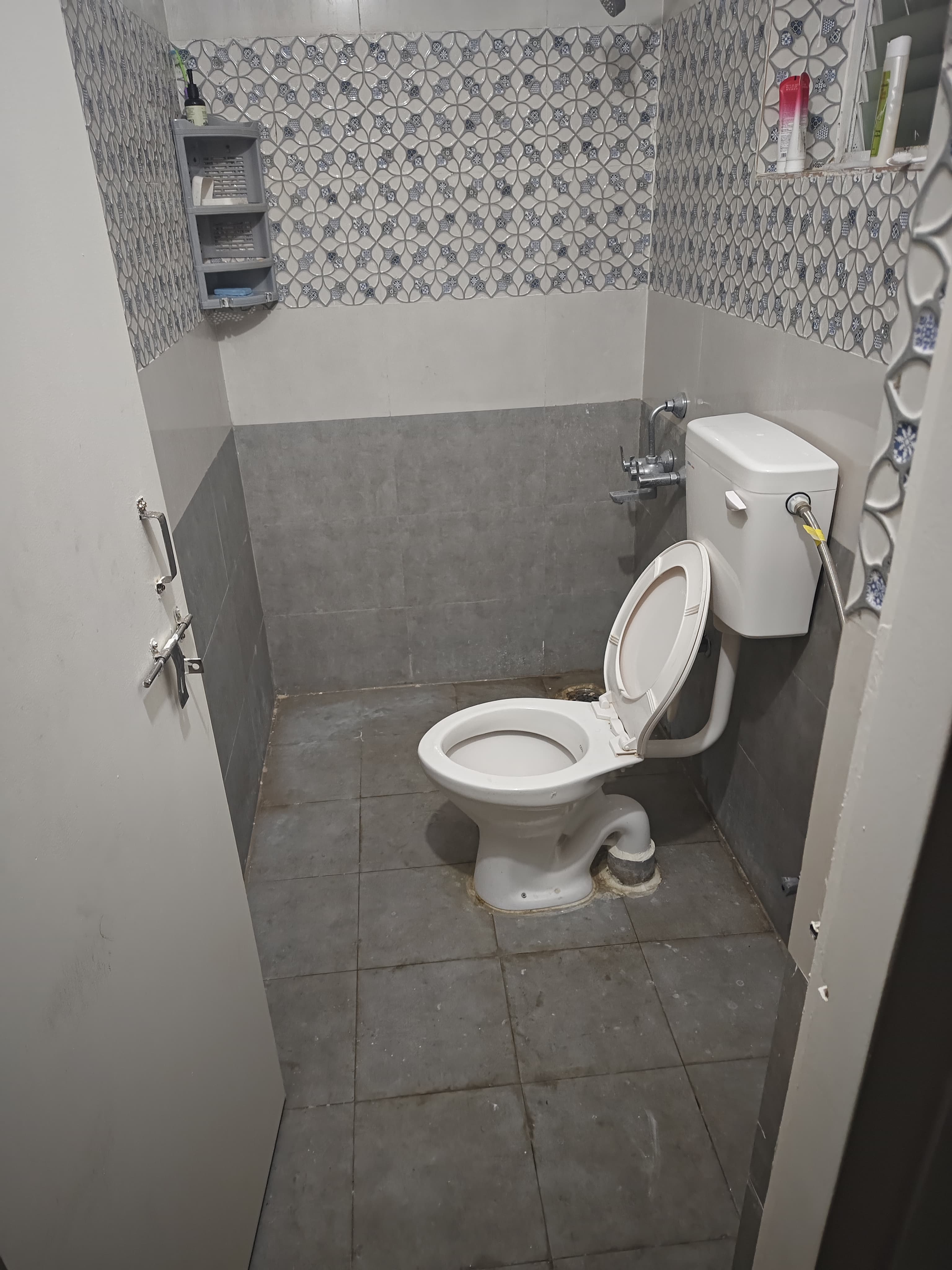 VCE Hostel Washroom media (14) by 1770643862_1000218258.jpg