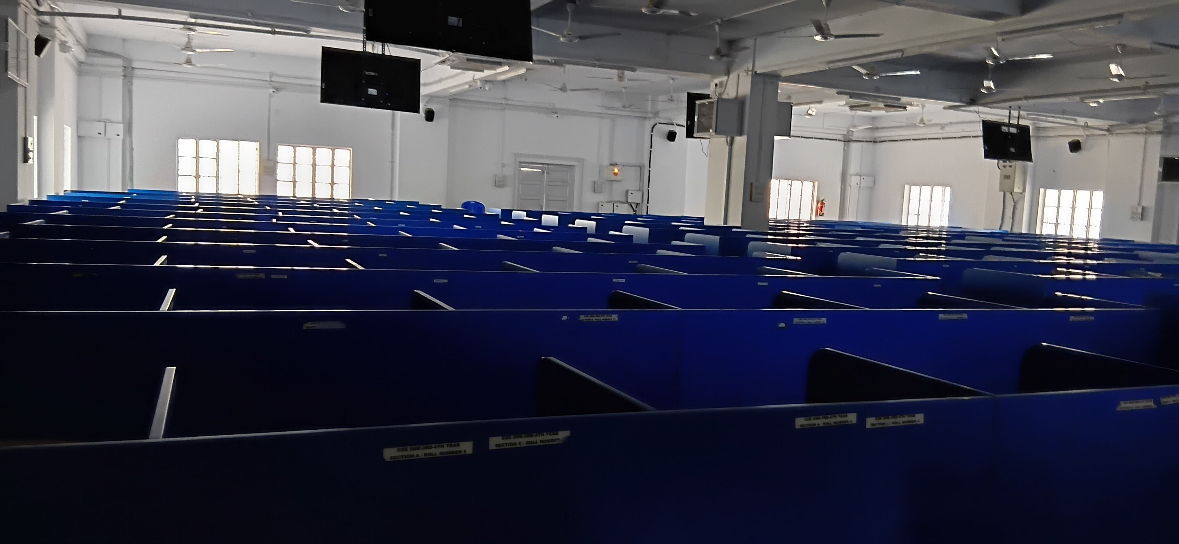 UEM Kolkata Campus Labs media (9) by 1770907146_1000200395.jpg