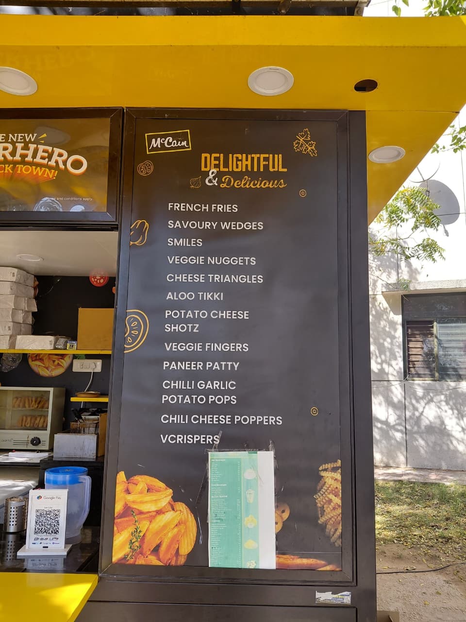 Amity University Jaipur Canteen media (12) by 1773031981_can3.jpeg