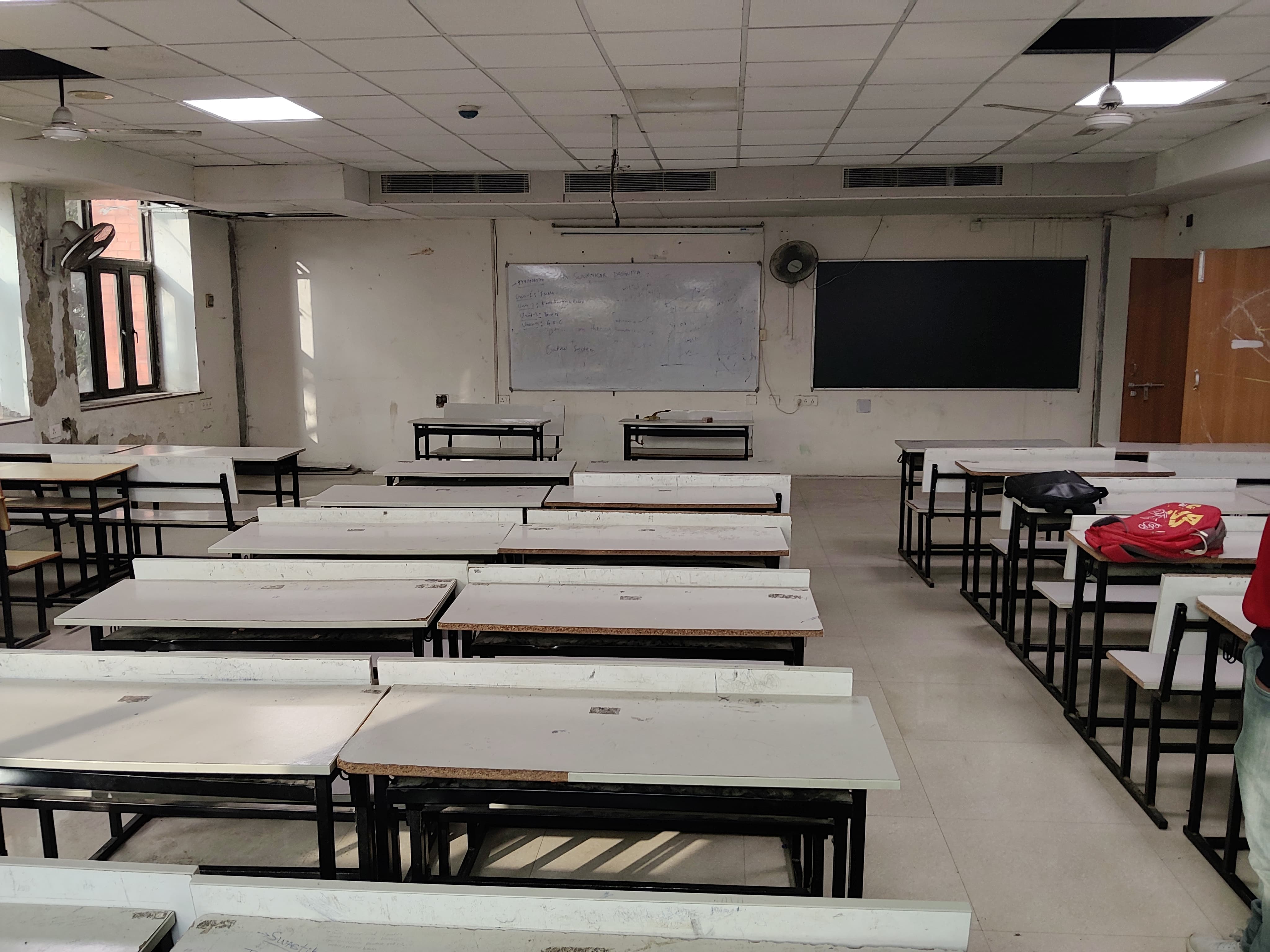 NIT Patna Classroom media (7) by 1773053989_472f5f4c-356d-46cc-950e-a1a847614a5a.jpg
