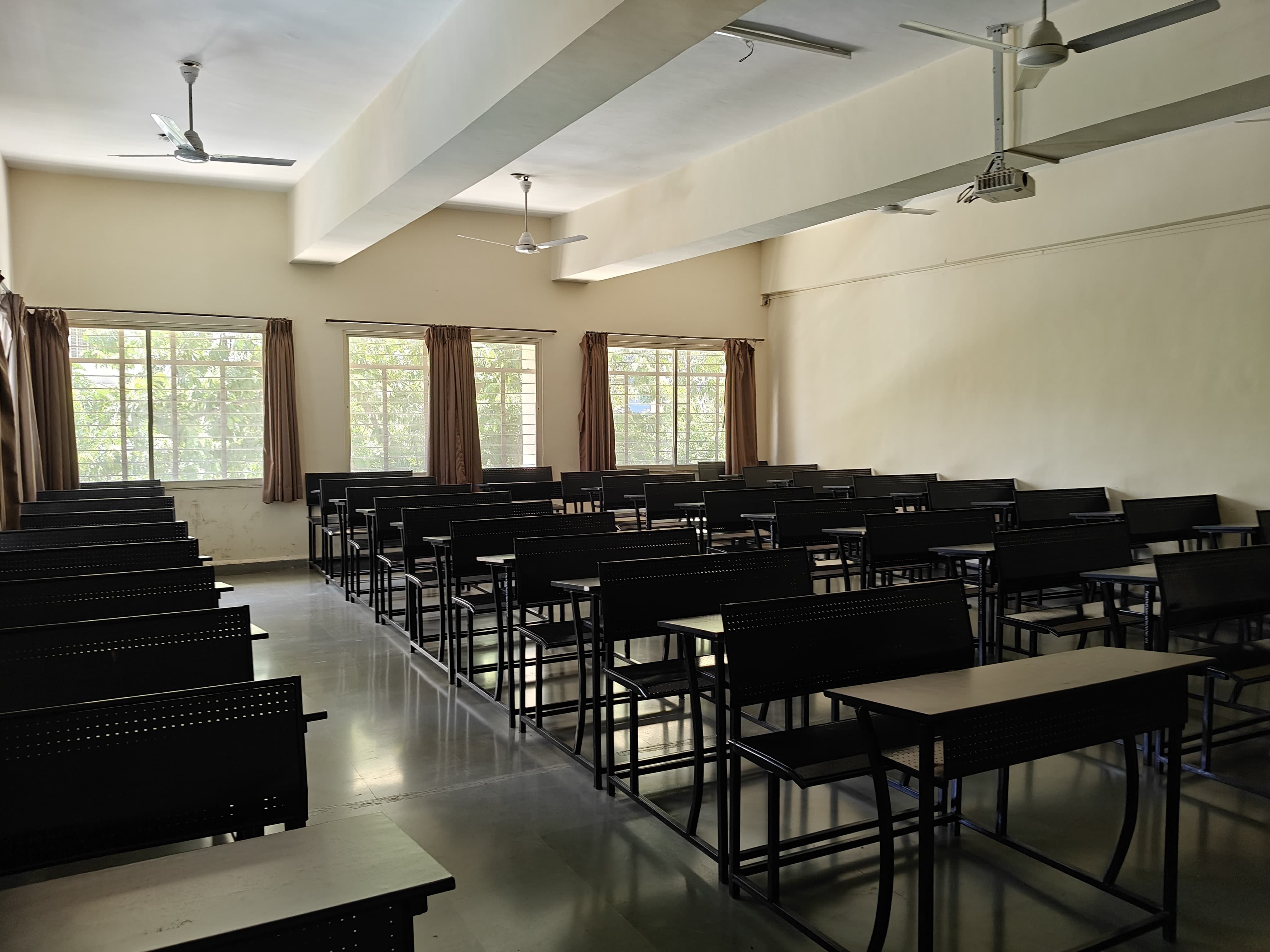 PCCOE Classroom media (13) by 1780116043_classroom2.jpg