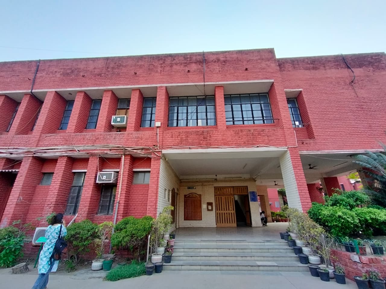 Shyama Prasad Mukherji College for Women Academic Block/ Main Building media (10) by 1780294931_WhatsAppImage2026-05-31at8.21.09PM.jpeg