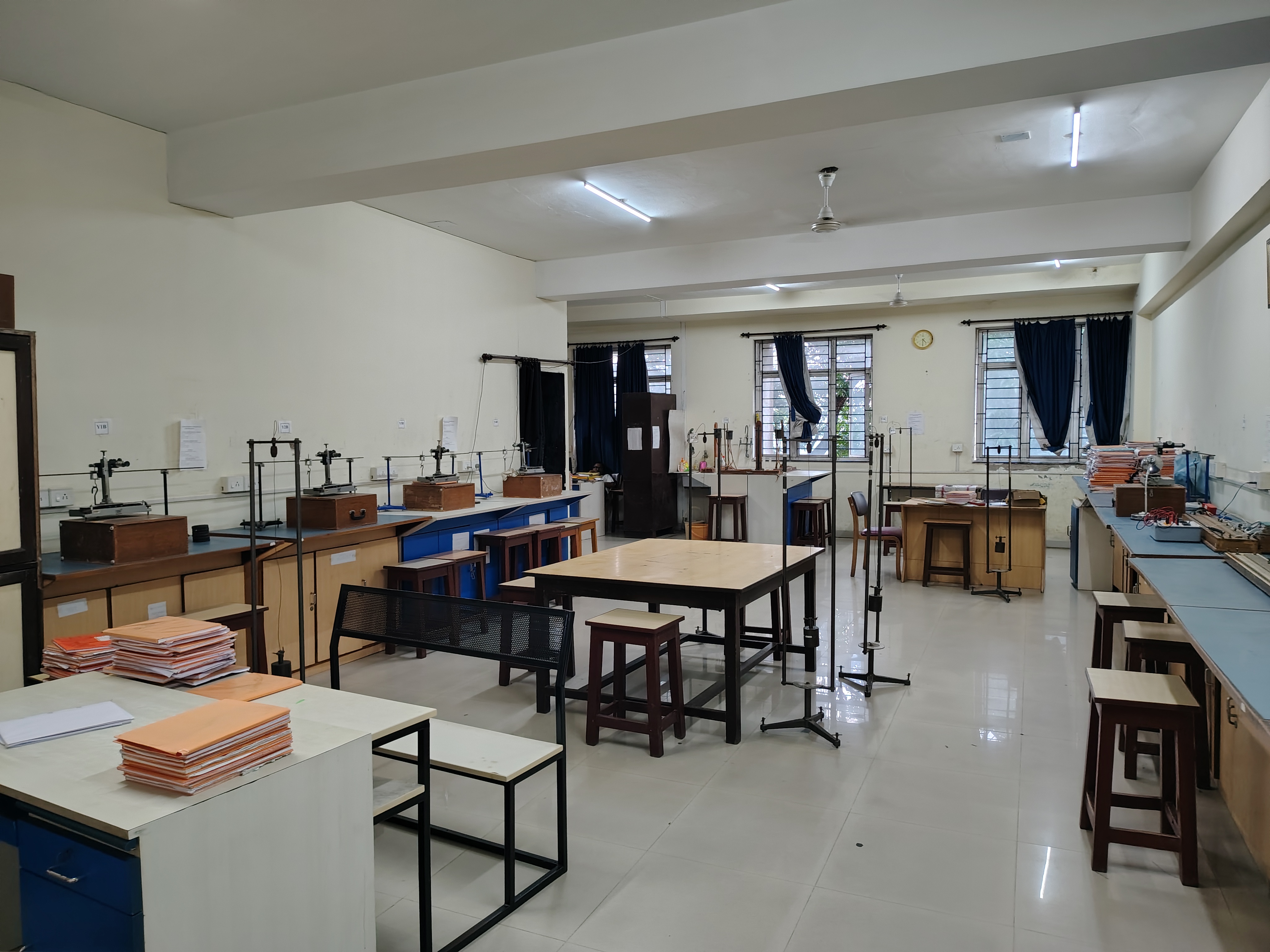Heritage Institute of Technology Campus Labs media (4) by 1785155694_1000040942.jpg