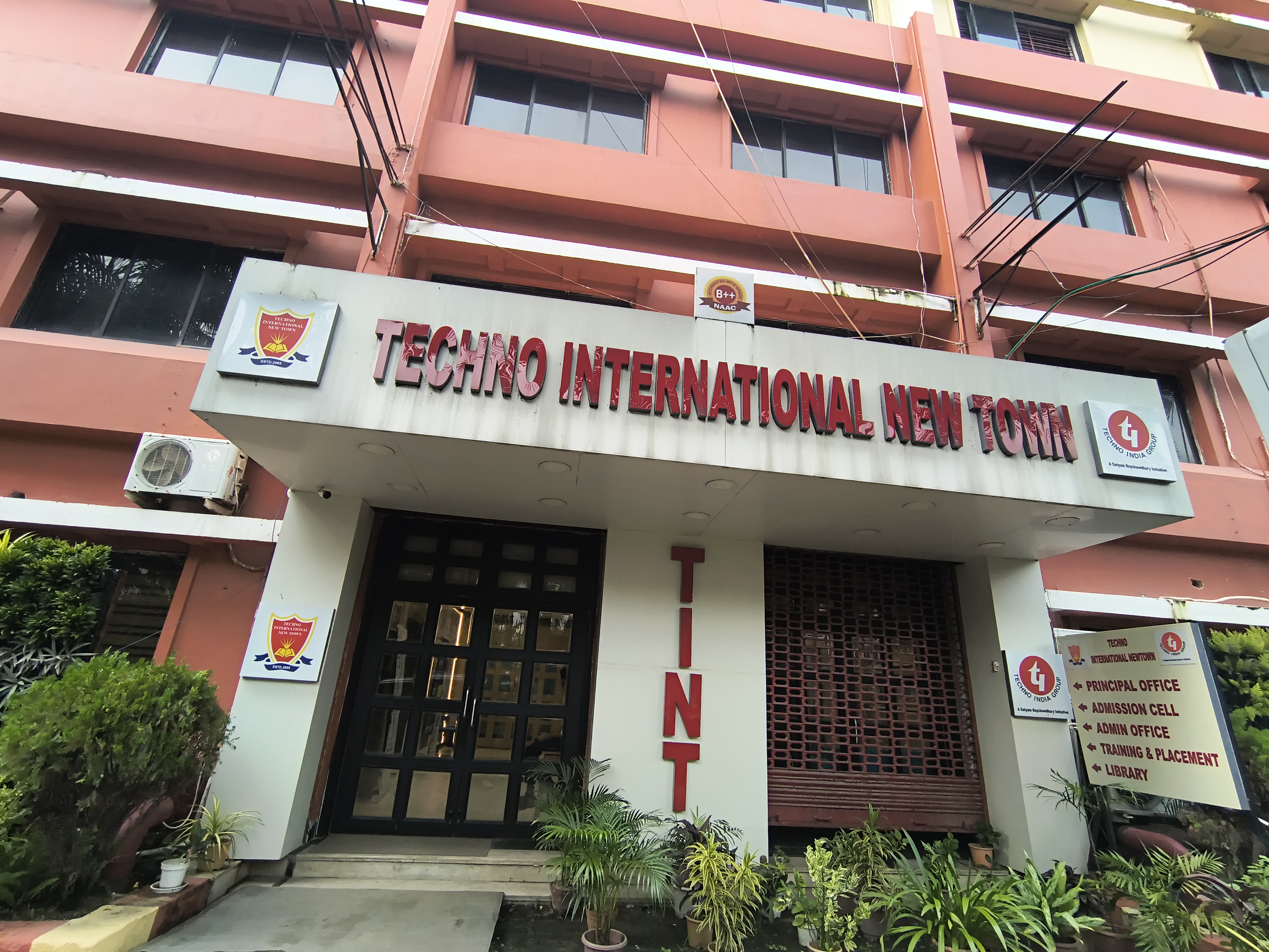 Techno International New Town Kolkata Academic Block/ Main Building media (14) by 1785261101_1000080181.jpg