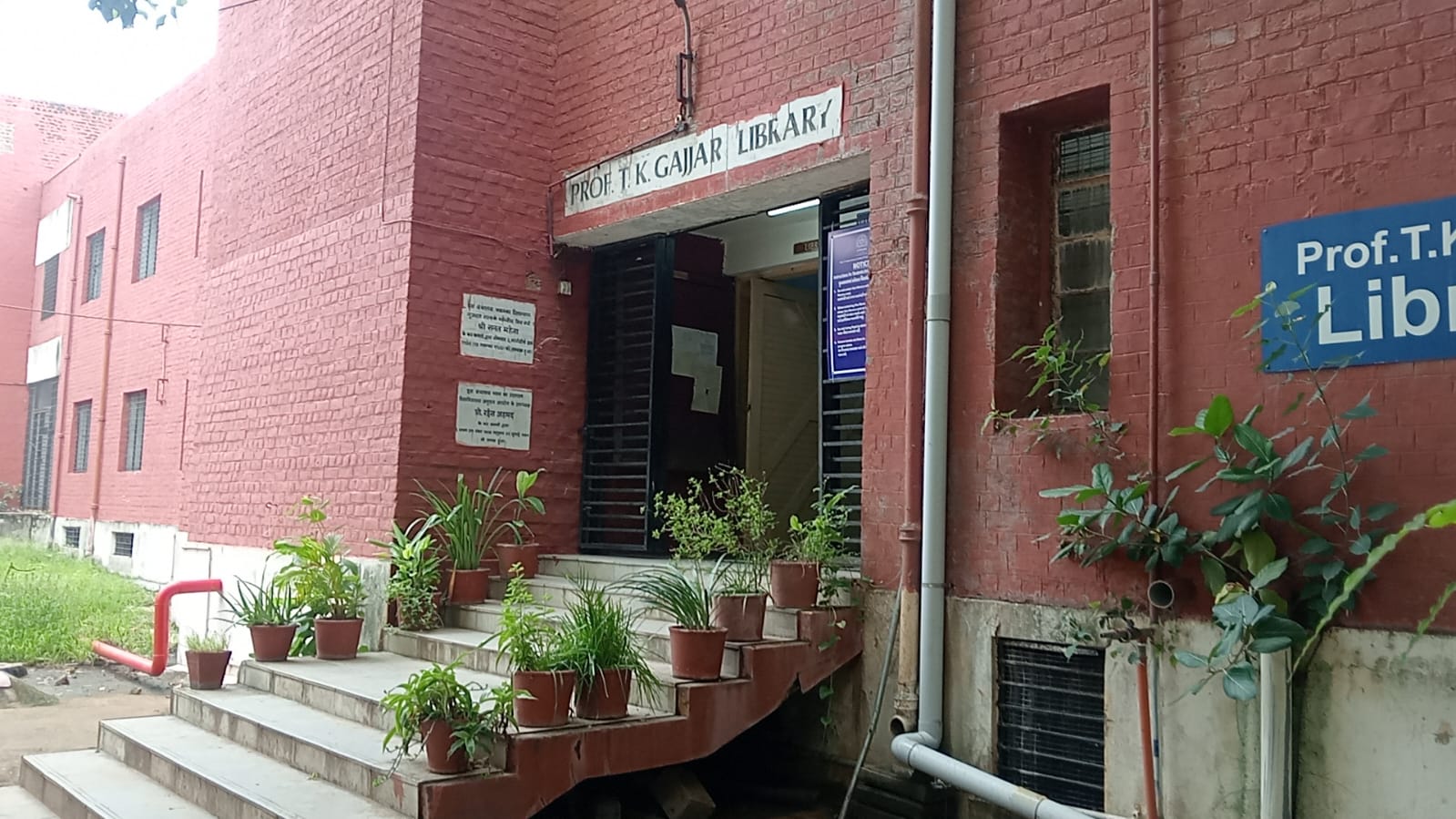 Faculty of Technology and Engineering, Maharaja Sayajirao University of Baroda Vadodara Library media (11) by 1785569469_1000146212.jpg