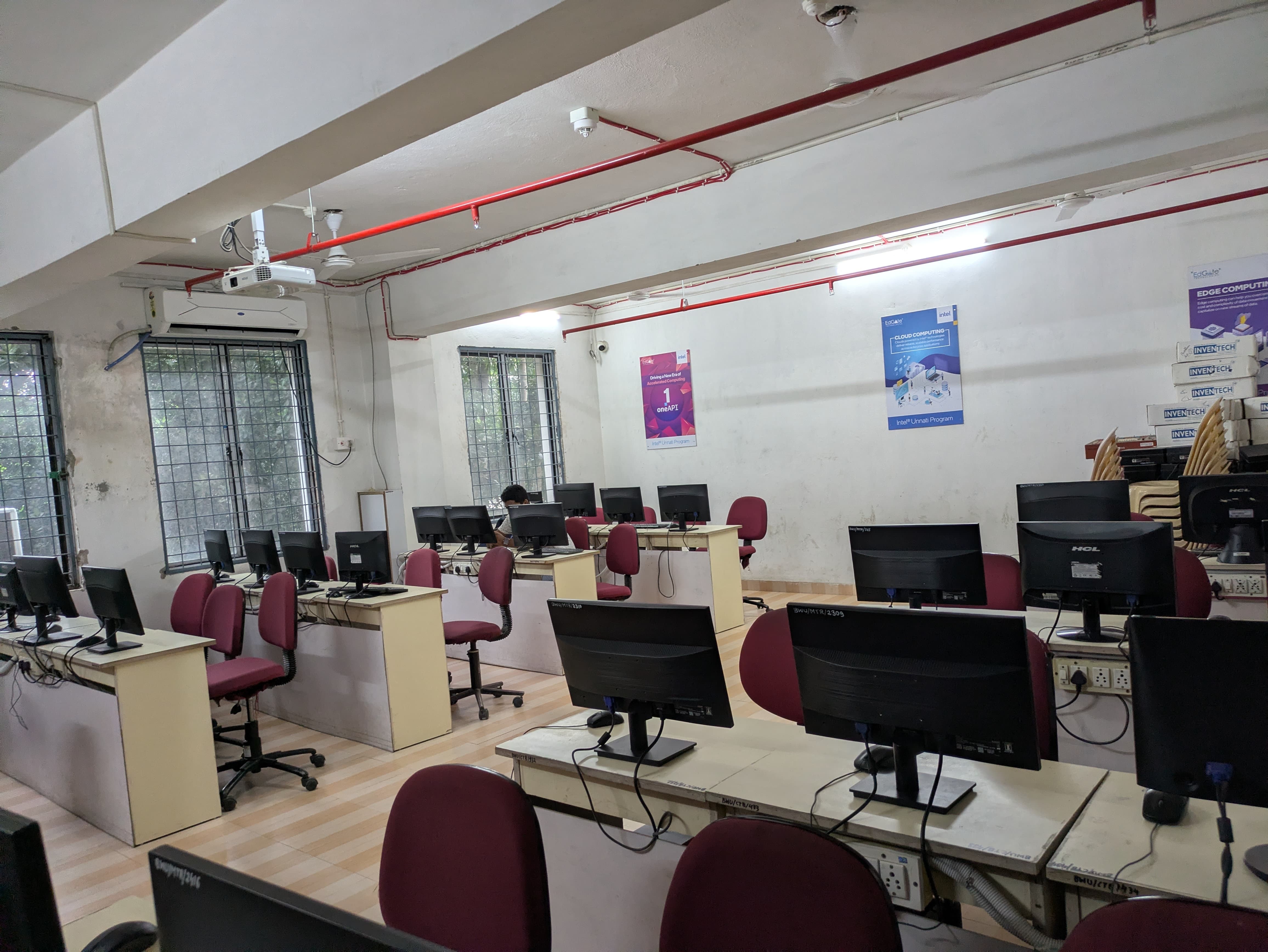 Brainware University Kolkata Campus Labs media (7) by 1785934480_1000312829.jpg