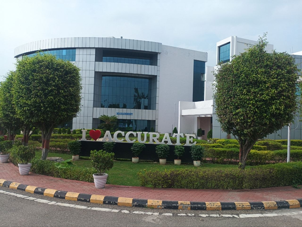Accurate Institute of Management and Technology Greater Noida Academic Block/ Main Building media (12) by 1788234539_photo_2026-09-01_09-17-51.jpg