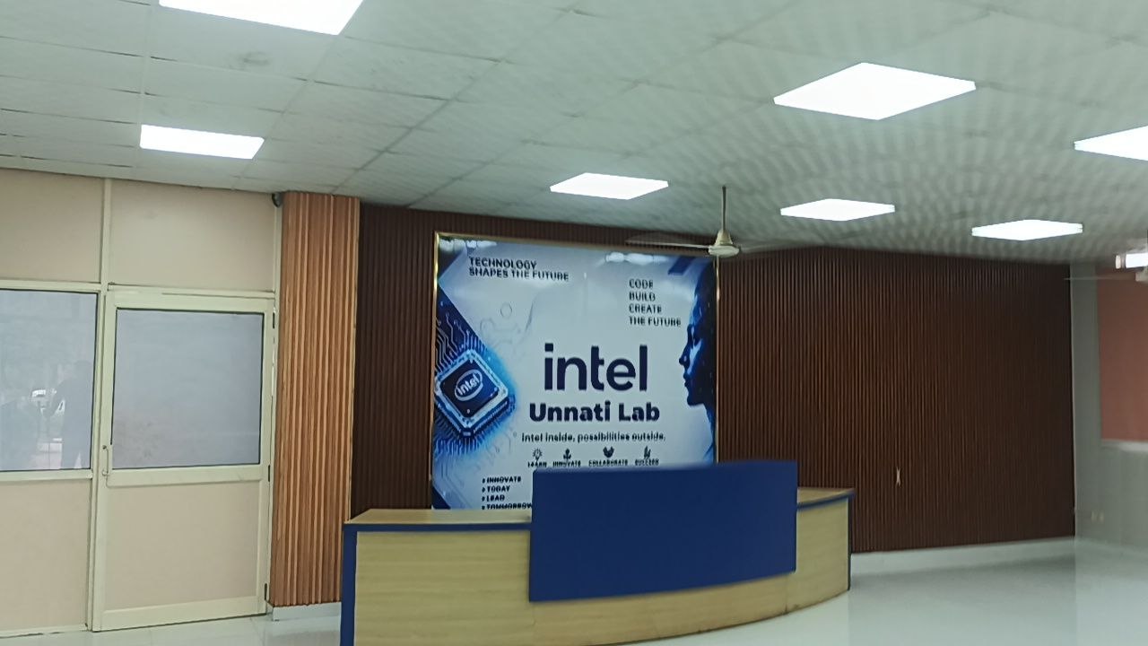 Accurate Institute of Management and Technology Greater Noida Campus Corridors media (2) by 1788252736_photo_2026-09-01_14-22-10.jpg