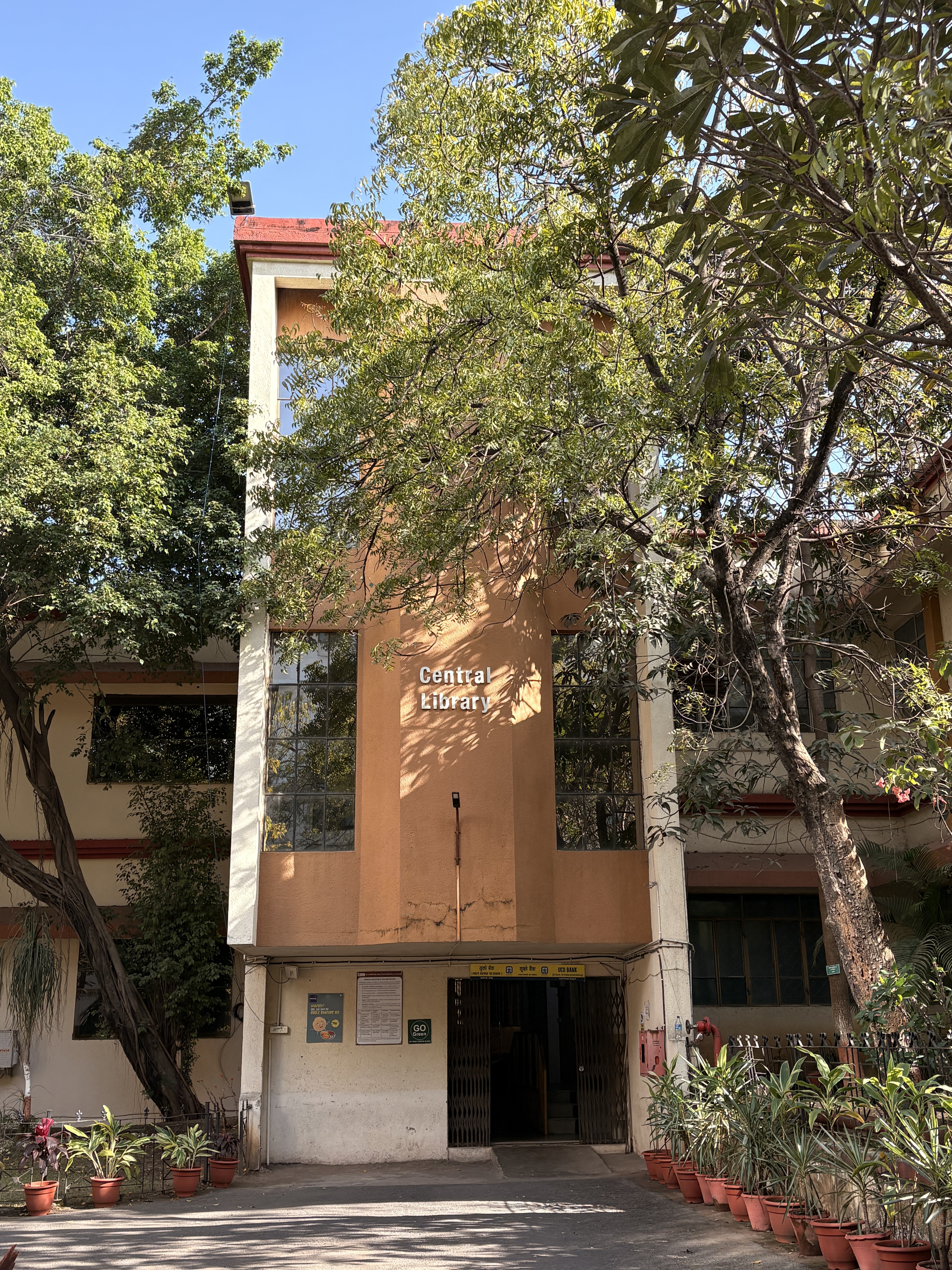 Ramdeobaba University Library media (8) by 1789039833_Library.jpg