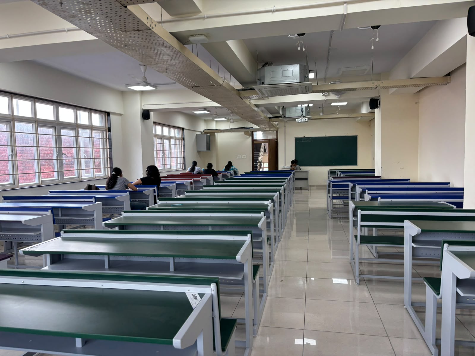 Gargi College Classroom media (6) by 1790015969_back.jpeg