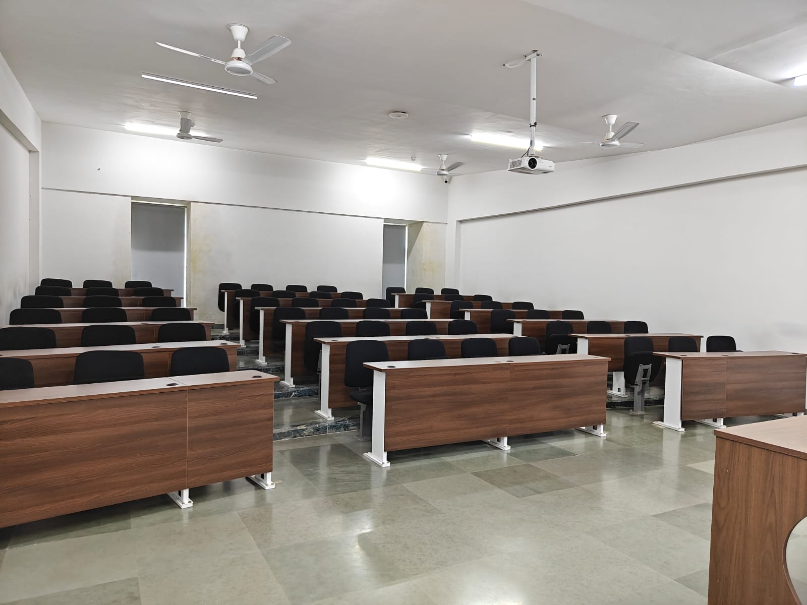Amity University Raipur Classroom media (11) by 1790755007_3.jpeg