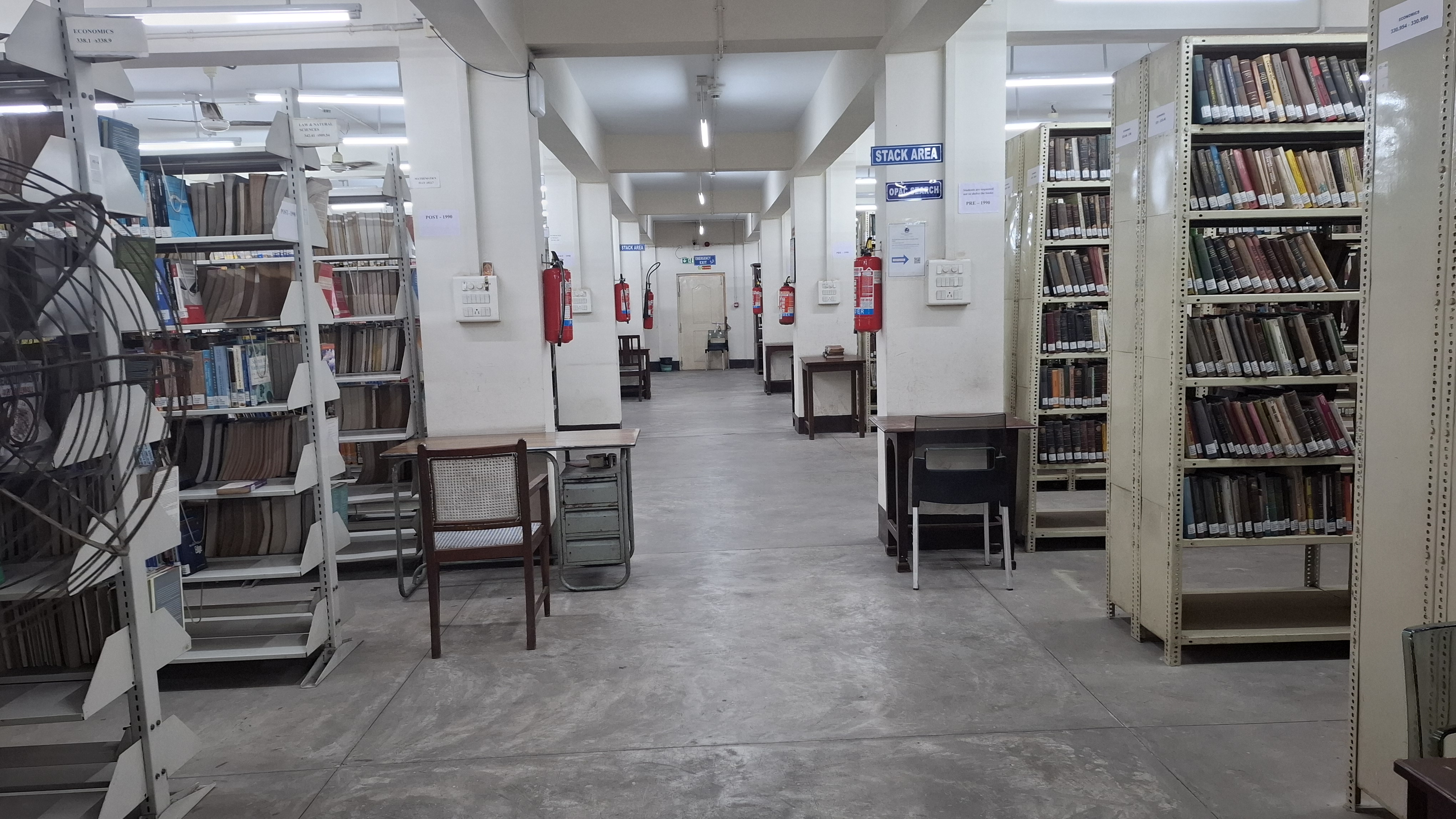 Presidency University Kolkata Library media (10) by 1790952067_1000316636.jpg