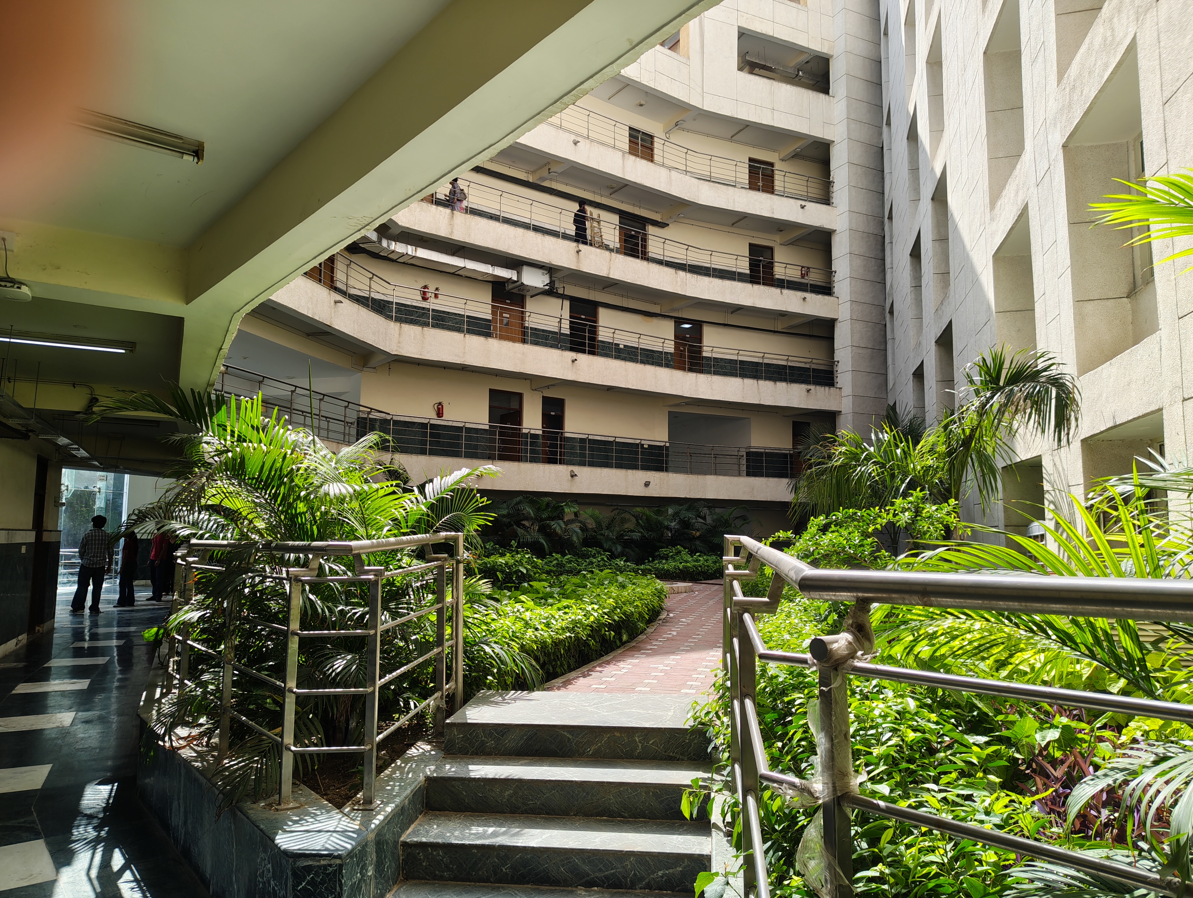Zakir Husain Delhi College Campus Corridors media (6) by 1791133951_1000107809.jpg