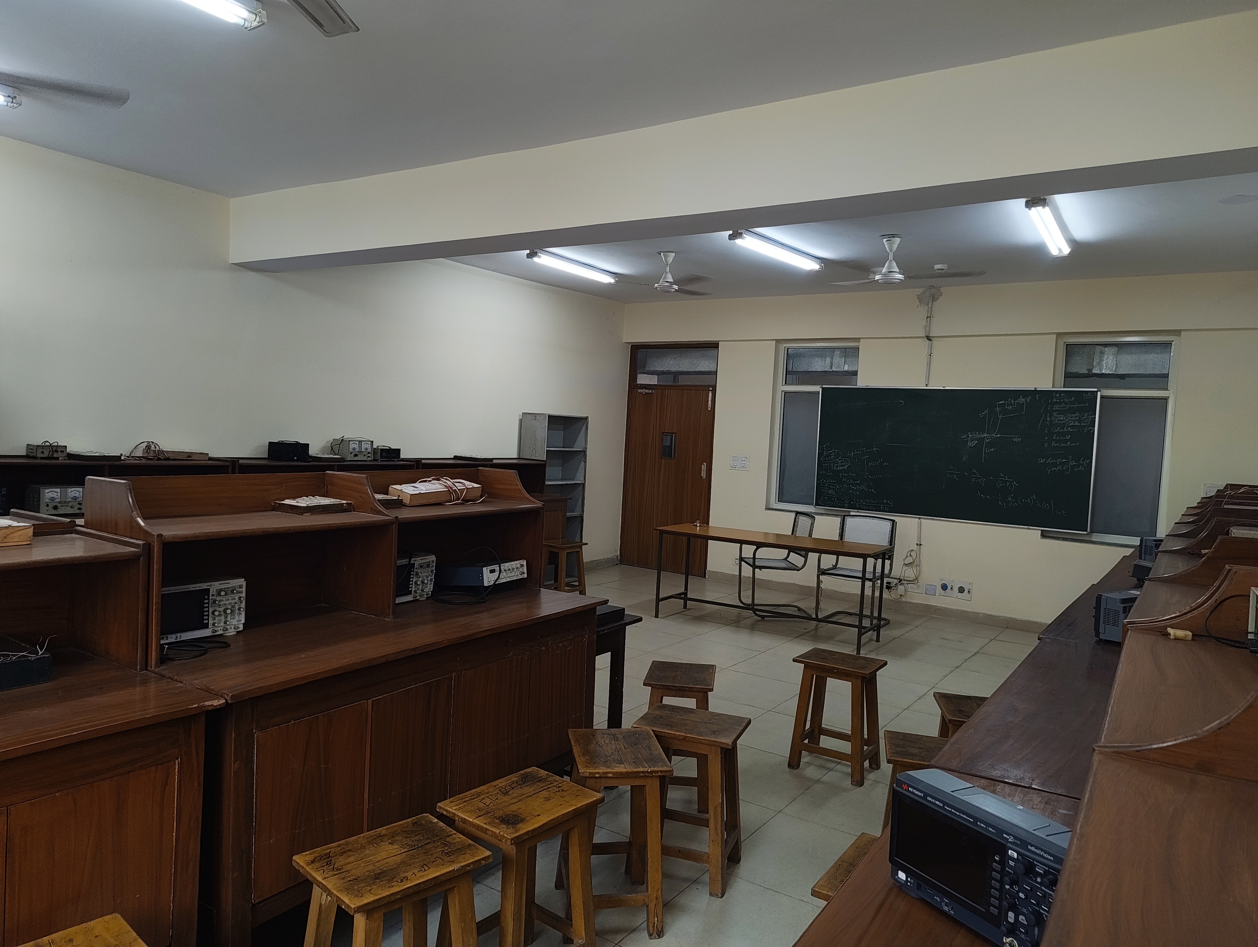 Zakir Husain Delhi College Campus Labs media (2) by 1791134008_1000107820.jpg