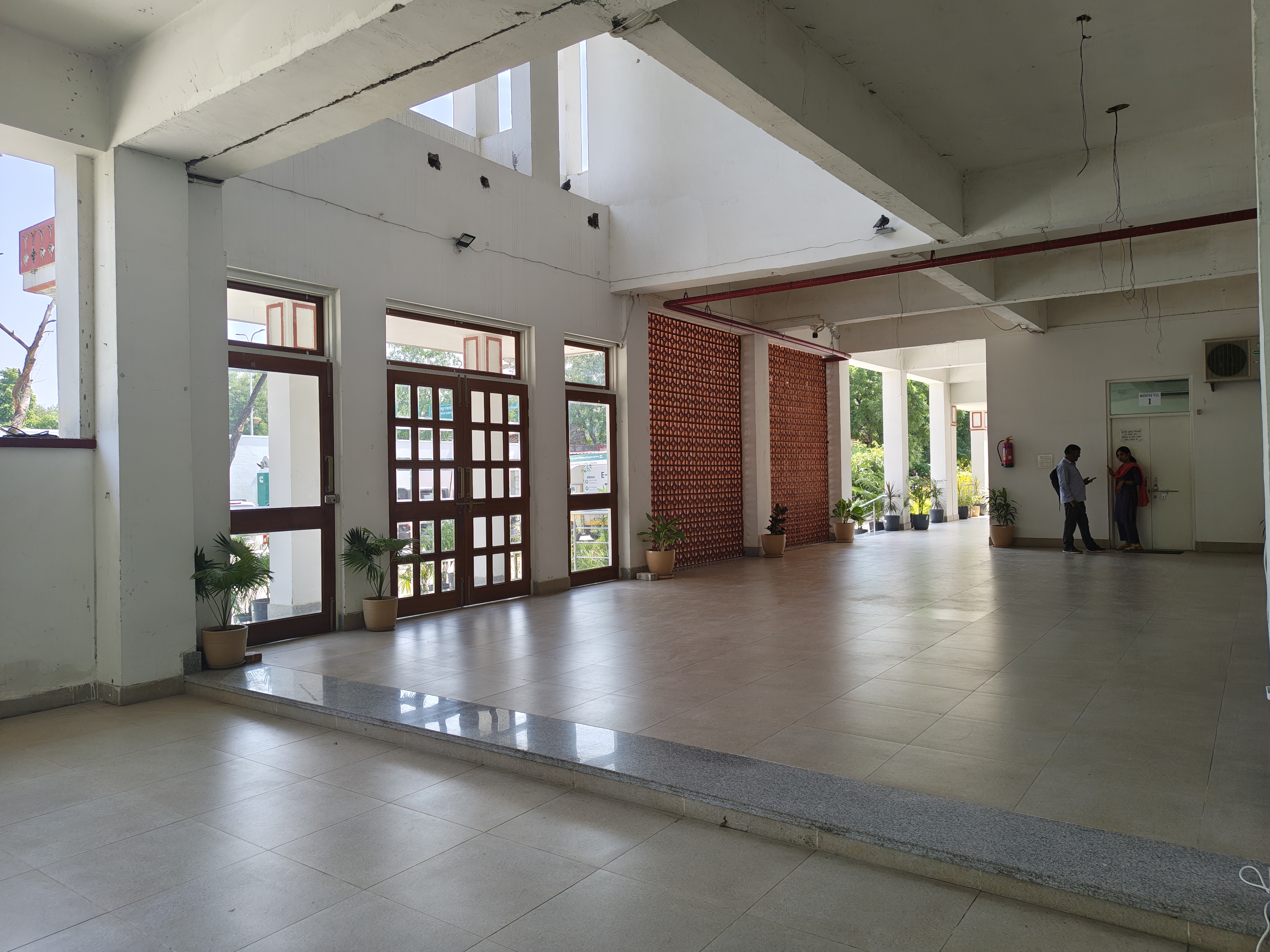 Kanoria PG Mahila Mahavidyalaya Jaipur Campus Corridors media (12) by 1791385694_107914.jpg