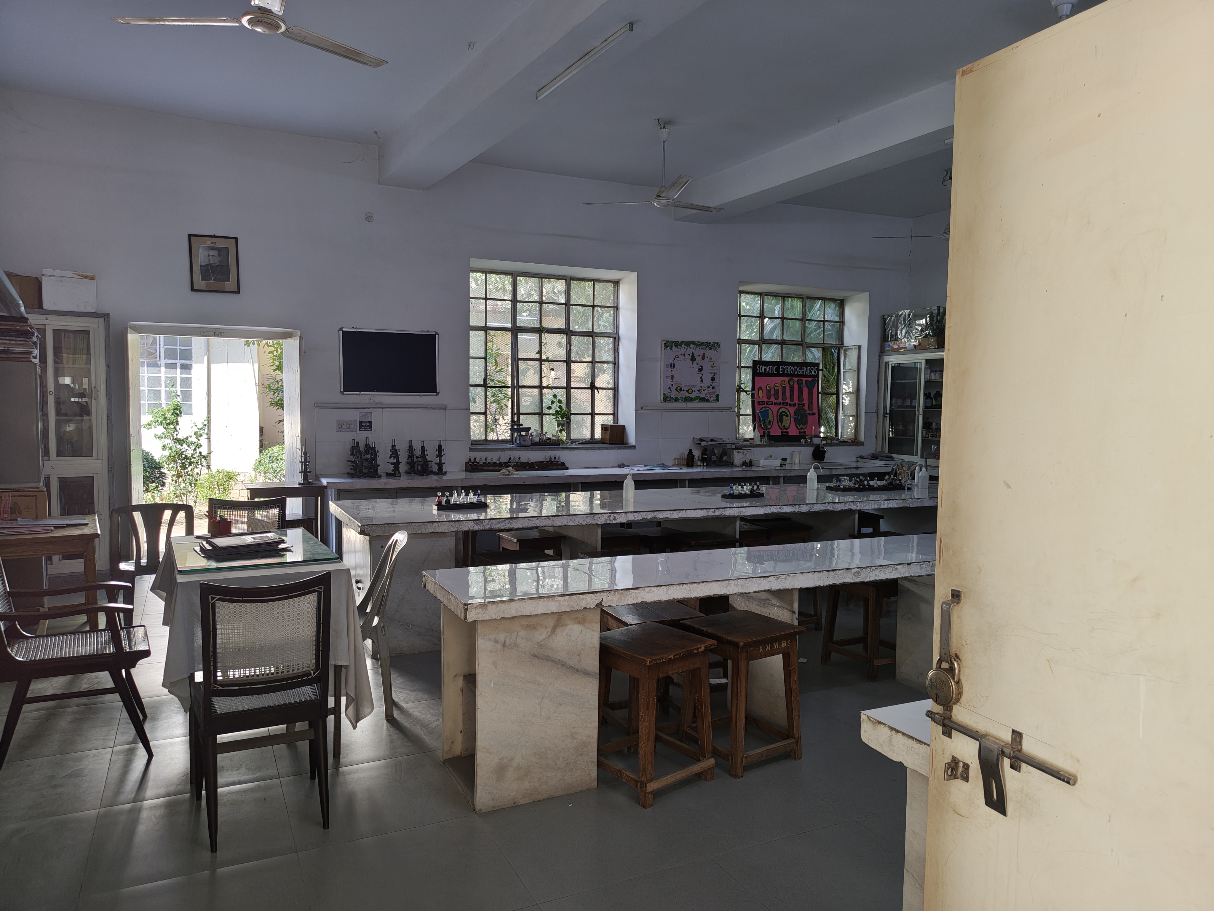 Kanoria PG Mahila Mahavidyalaya Jaipur Campus Labs media (14) by 1791385746_107980.jpg