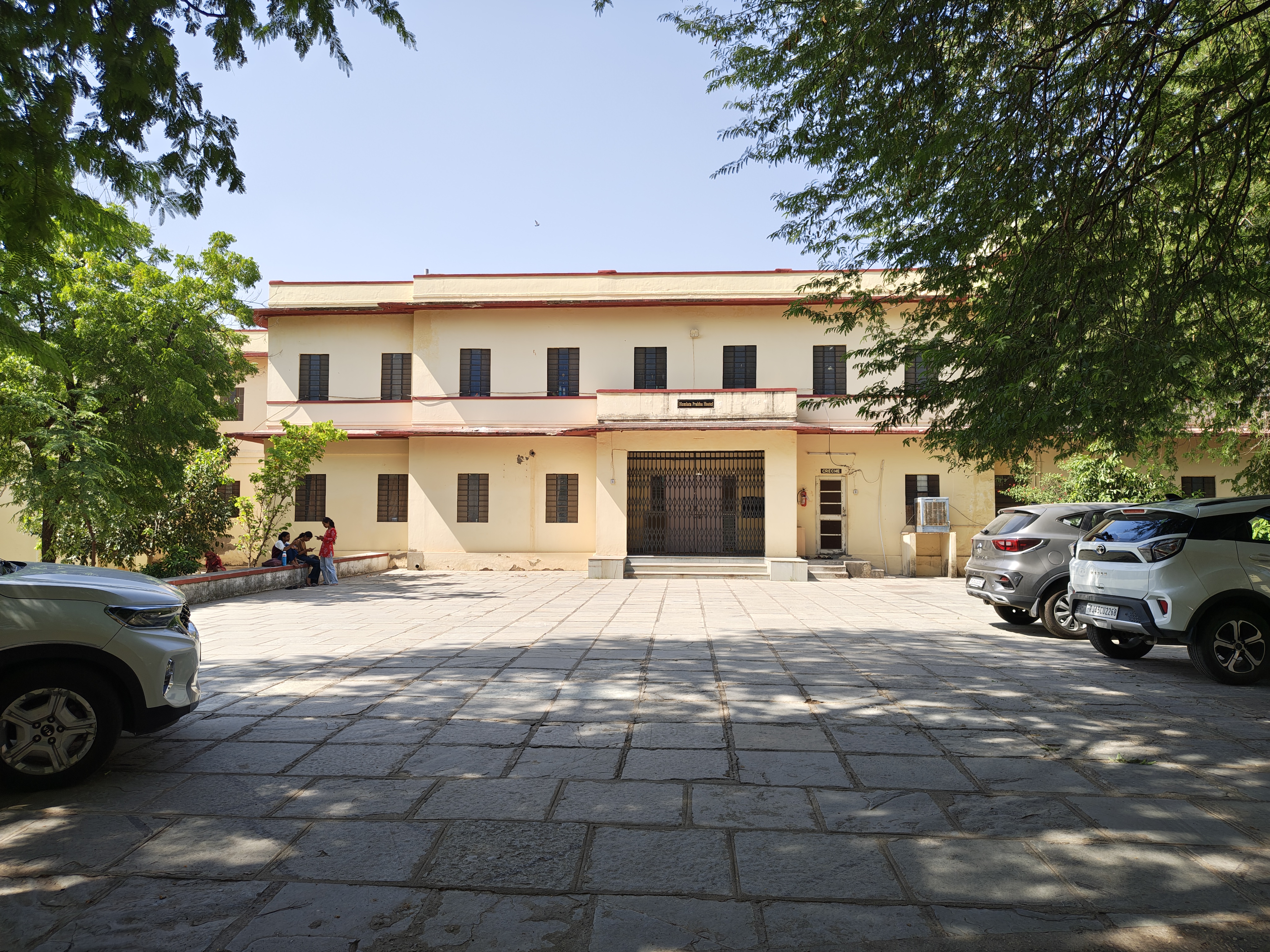 Kanoria PG Mahila Mahavidyalaya Jaipur Hostel Building media (9) by 1791385982_108001.jpg