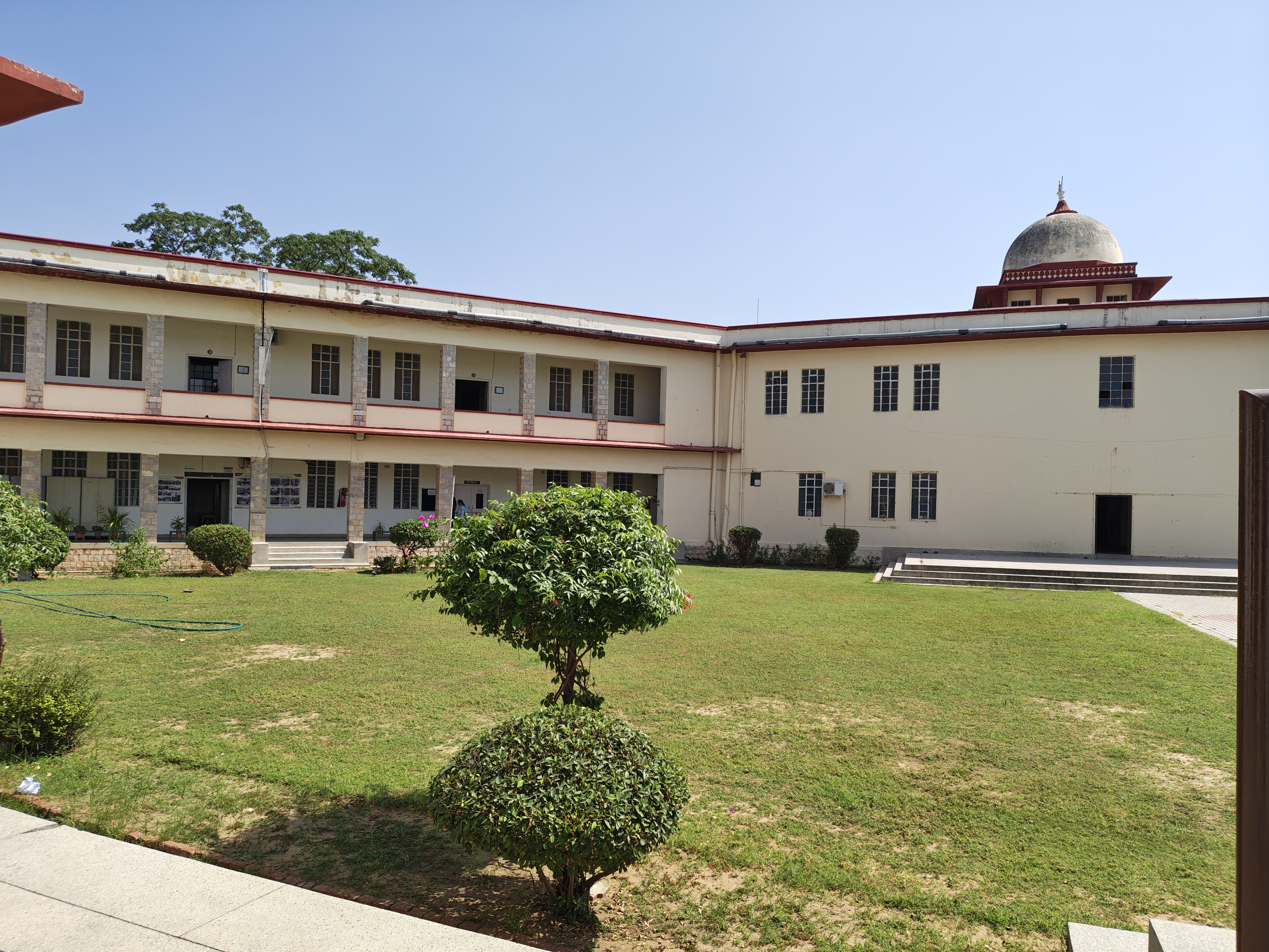 Kanoria PG Mahila Mahavidyalaya Jaipur Academic Block/ Main Building media (11) by 1791386021_107979.jpg