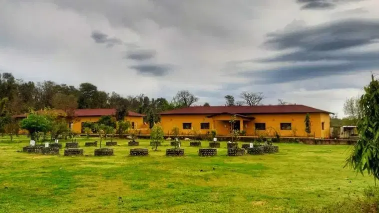 campus sparsh Himalayan university  
