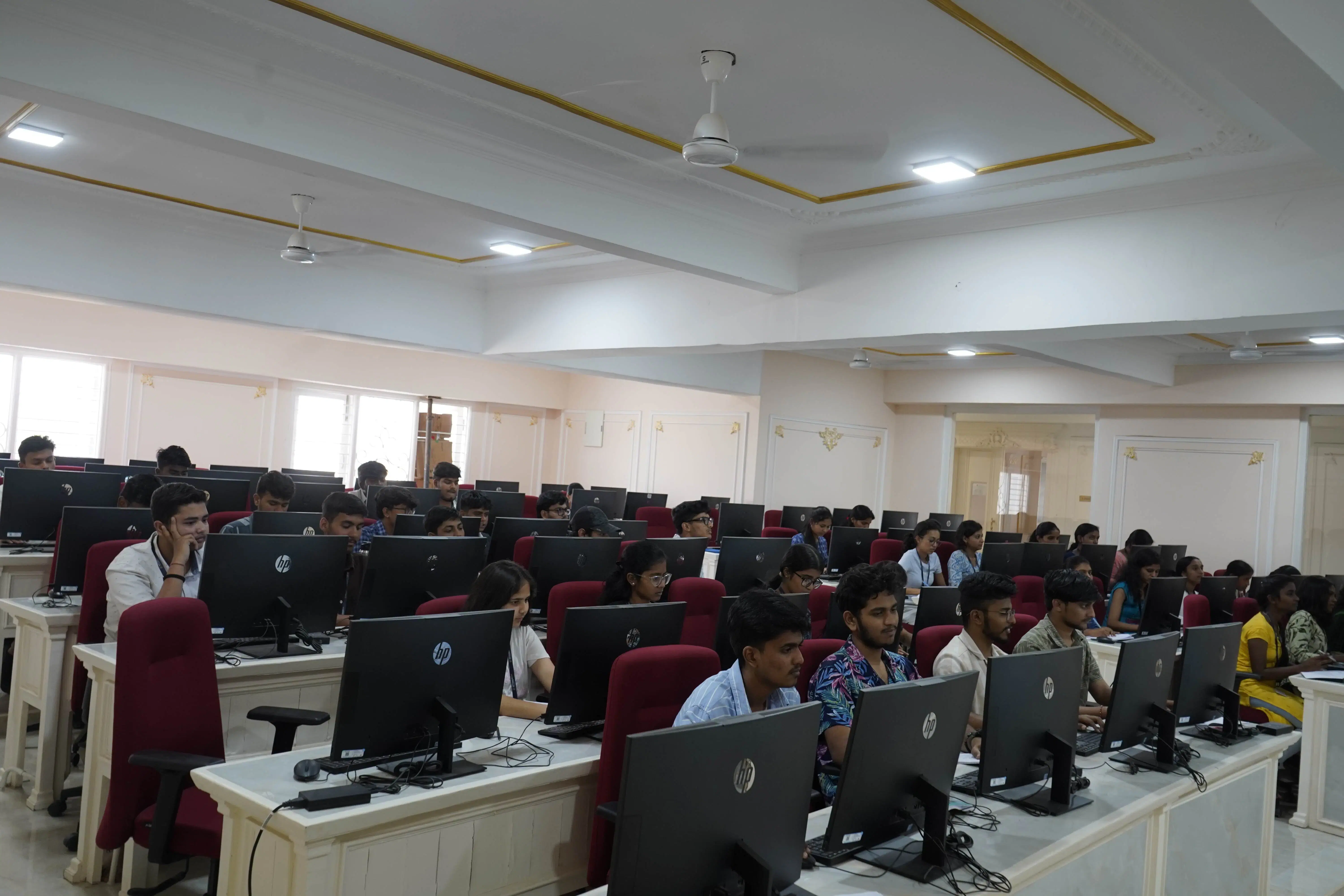 Sapthagiri NPS University Computer Lab