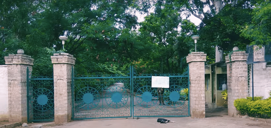 isi kolkata main gate
