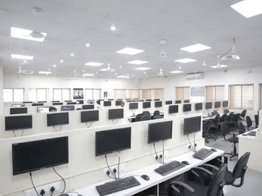 AISSMSCOE Computer Lab