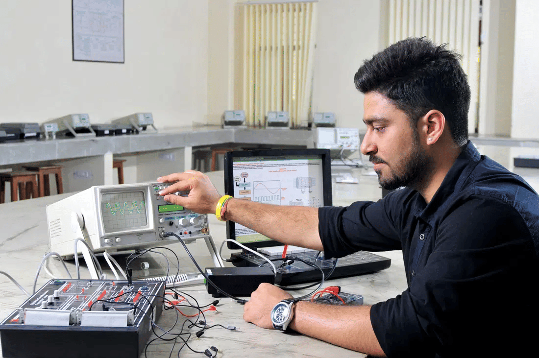 Dronacharya Group of Institutions Mechanical Lab