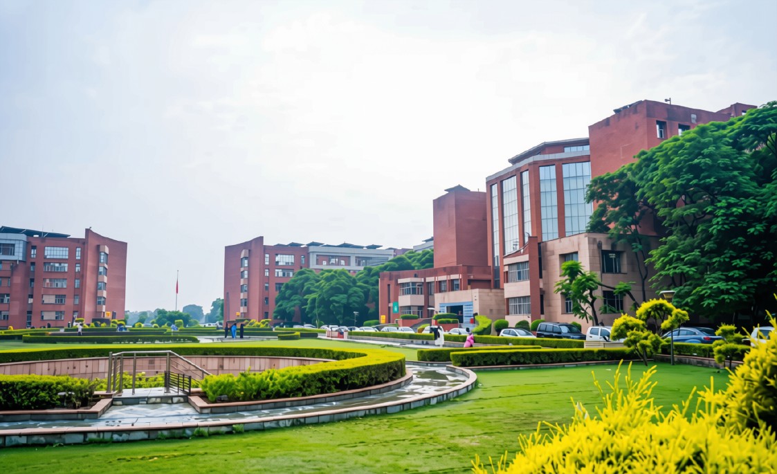 Amity Noida Academic Building