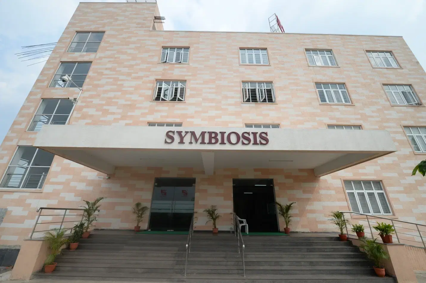 Administrative Block of SLS Pune