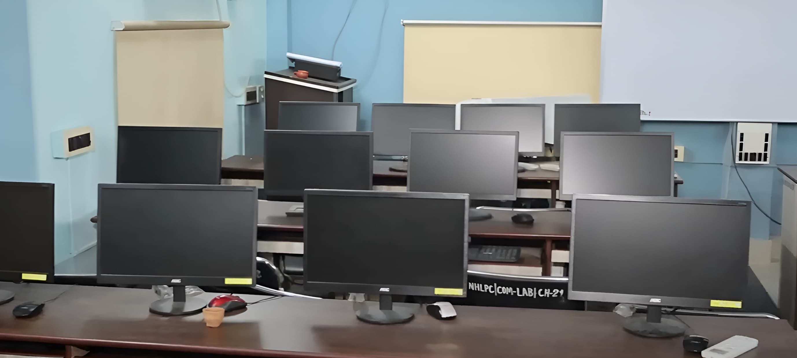 Nabagram Hiralal Paul college lab