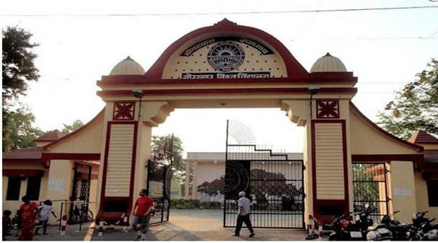 DDU GKP Main gate