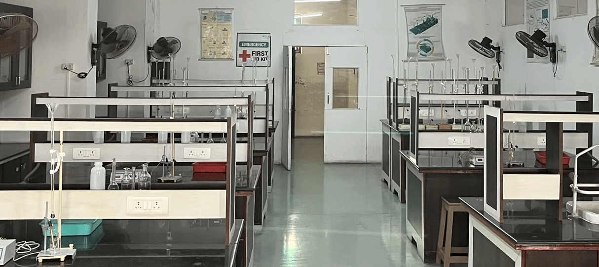 SRM University Chemistry Lab