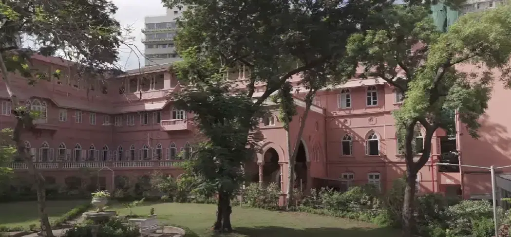 Sophia college for women Building