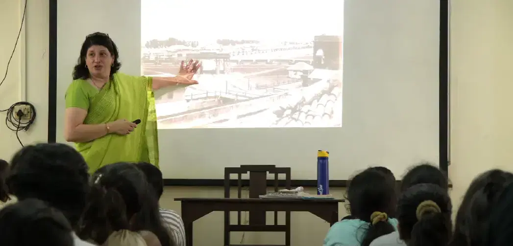 Sophia college for women classroom