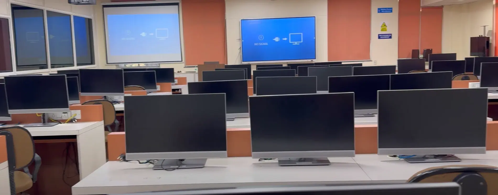 SIMS Pune Computer Lab