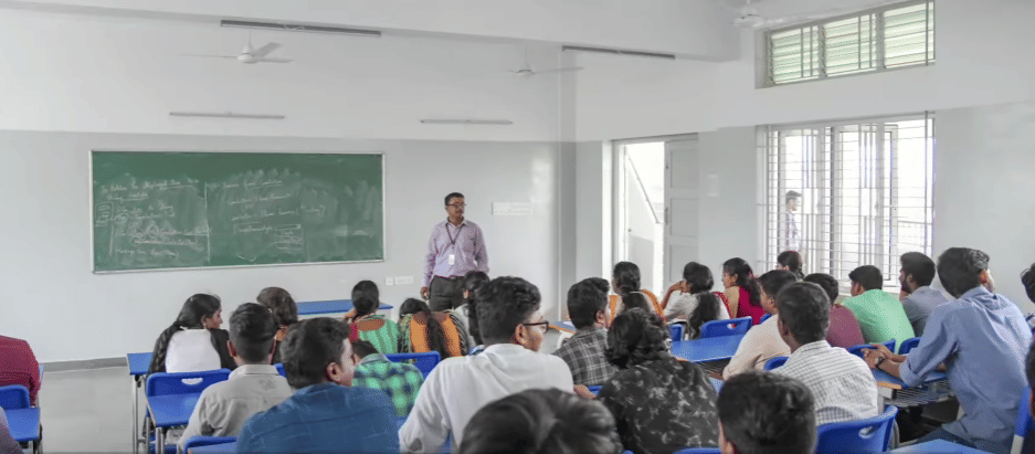 Guru Nanak College (Autonomous) Classroom 
