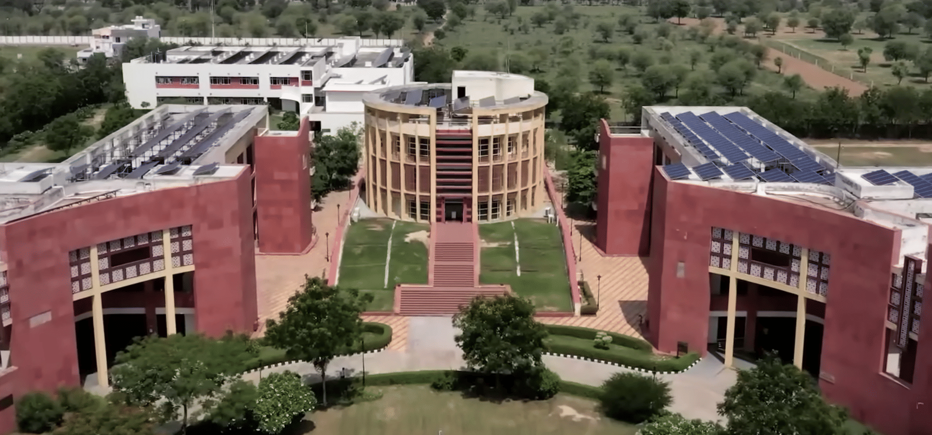 JK Lakshmipat University Campus
