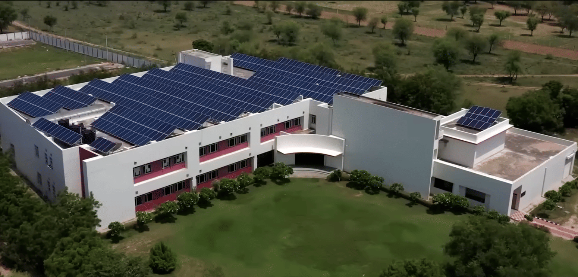 JK Lakshmipat University Hostel