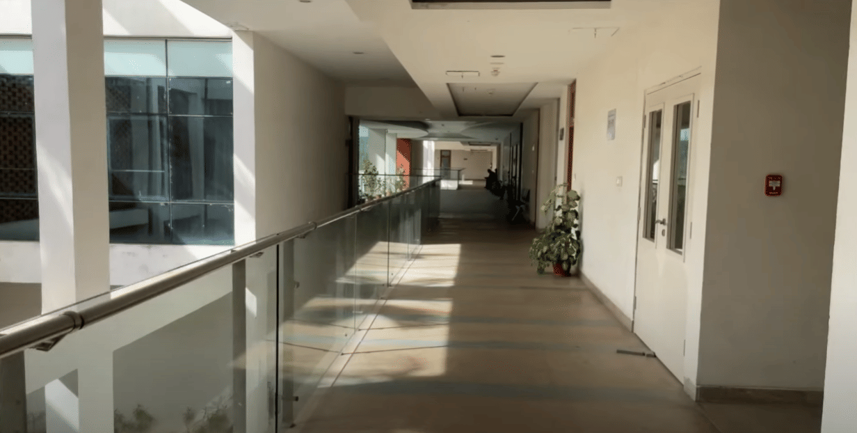 Inside of IIITDM Kancheepuram Administrative building 