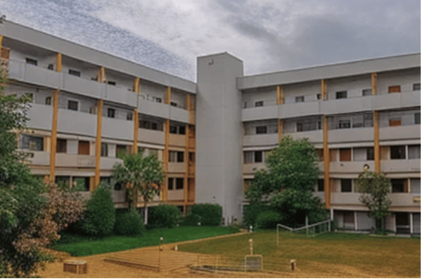  Meenakshi College Building